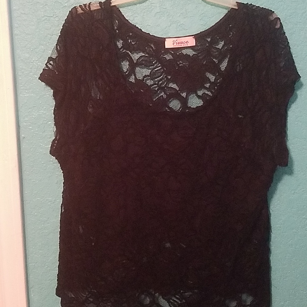 Black croptop